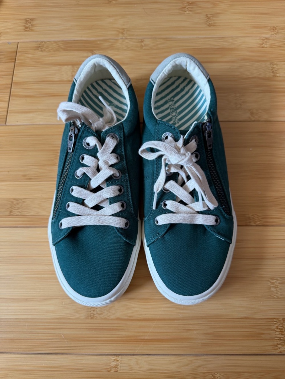 Taos Z Soul Green Canvas Lace-Up Sneakers with Side Zippers